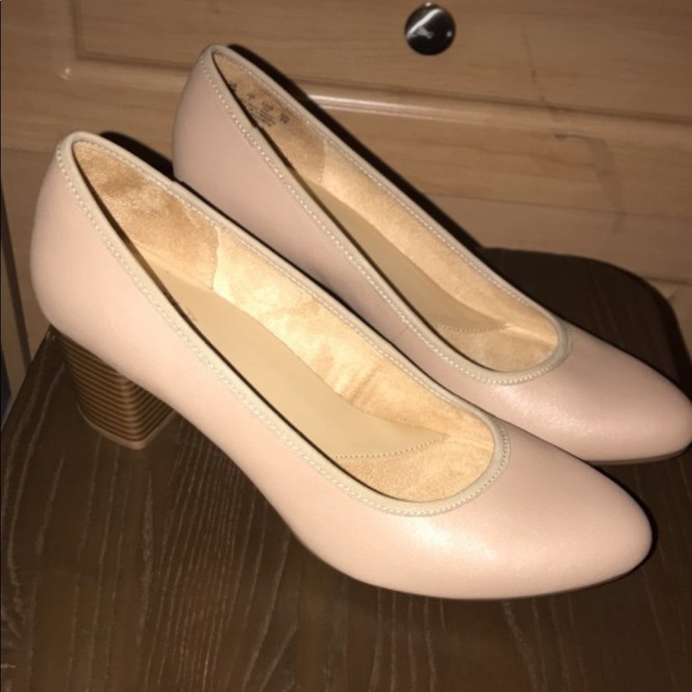 Naturalizer Pumps